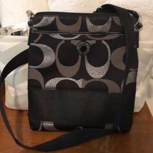 Authentic Coach shoulder bag